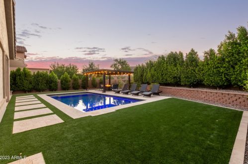 26518 51st Dr, Phoenix AZ  85083-1274 exterior