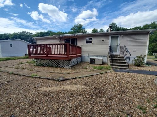 739 Daniel Shays Hwy, Royalston, MA 01331-9325