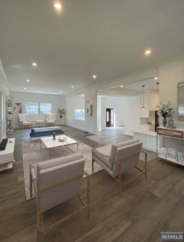 73 Merritt Ave, Cresskill NJ  07626-2419 exterior