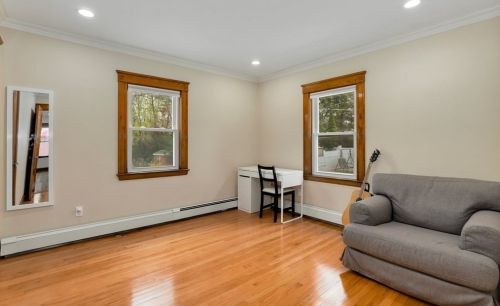 922 Furnace Brk Pkwy, Quincy MA 02169-2304 exterior