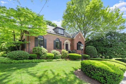 38 Prentice Rd, Newton, MA 02459-1343