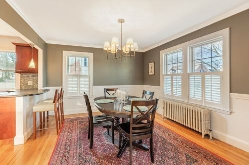 2 Bonad Rd, Milton MA 02186-3212 exterior