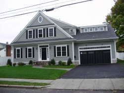 10 Maynard St, Newton, MA 02465-1316