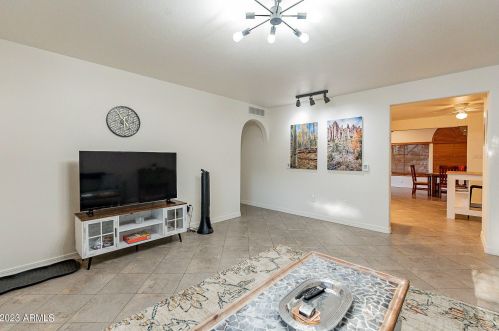 13237 38th Pl, Phoenix AZ  85032-6607 exterior