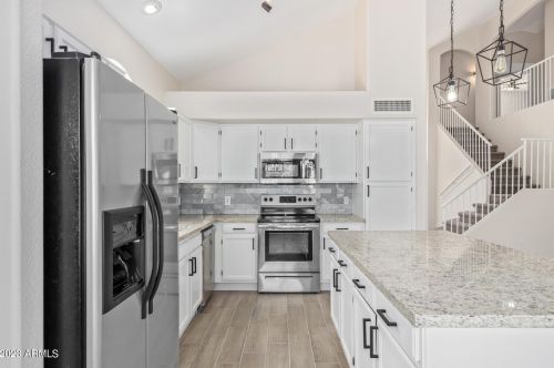 1222 Beverly Ln, Phoenix AZ 85032-3408 exterior