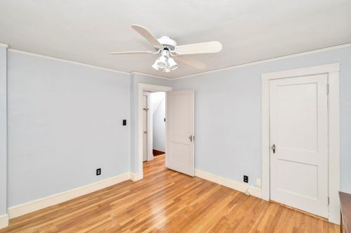 291 St, Dedham MA 02026-2044 exterior