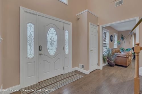 6 Pitney Ln, Jackson Twp NJ 08527-2933 exterior