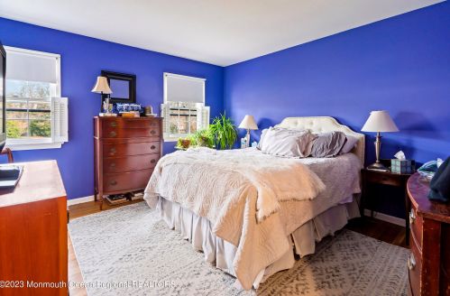 7 Pirates Cove Rd, Little Silver NJ 07739-1623 exterior