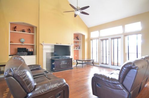 1524 Endicott Dr, Plano TX  75025-3457 exterior