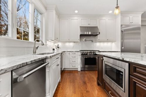 47 Goddard St, Newton MA 02461-1918 exterior