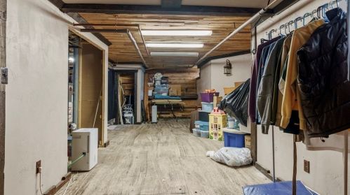 51 Morse Pl, Fall River MA 02724-1346 exterior