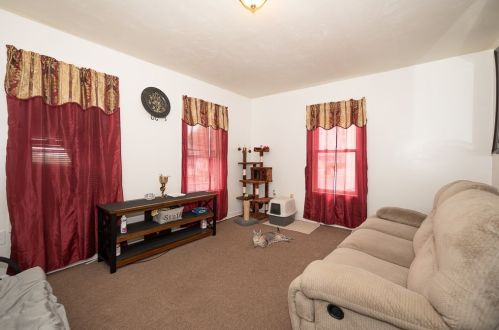 1 Blf St, Worcester MA 01610-2445 exterior