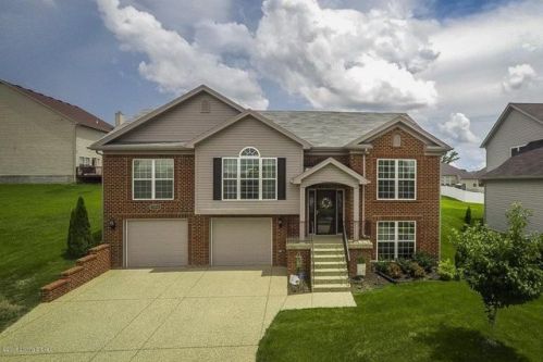 11914 Washington Grn Rd, Louisville KY  40229-5533 exterior