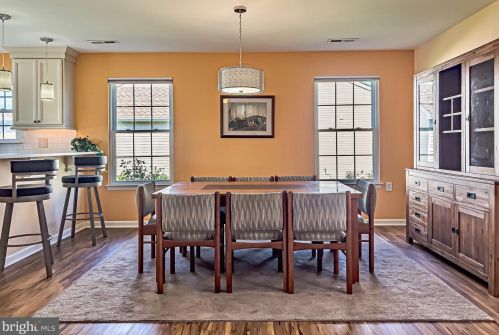 77 Knollwood Dr, West Deptford, NJ 08096-6706