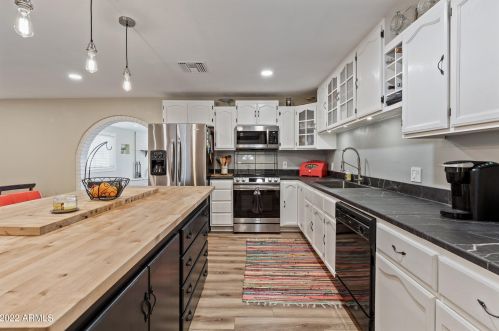 16801 43rd St, Phoenix AZ 85032-3319 exterior