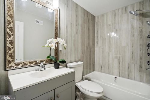 1920 Godfrey Ave, Philadelphia PA  19141-1302 exterior