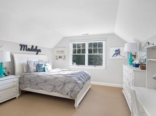 4 Sayles Rd, Hingham MA 02043-2678 exterior