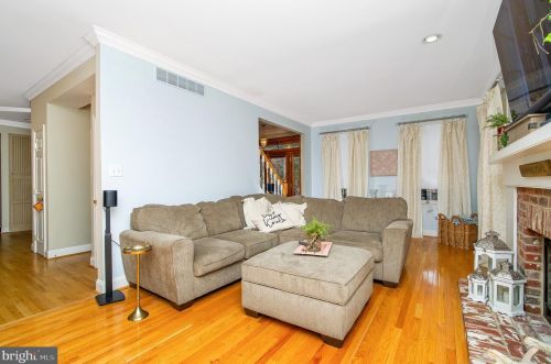 640 High St, West Deptford NJ 08051-1460 exterior