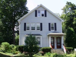 55 Walker St, Newton, MA 02460-1519