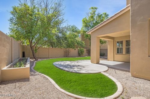 22507 39th Ter, Phoenix AZ 85050-5406 exterior