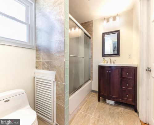 218 Warner St, West Deptford NJ  08096-2295 exterior