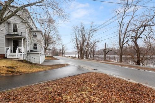 342 Main St, Groveland MA 01834-1346 exterior