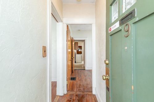 7 Bellingham Ave, Everett MA 02149-1218 exterior