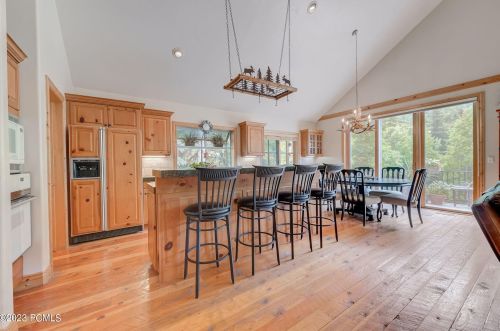 7794 Pinebrook Rd, Park City UT 84098-5348 exterior