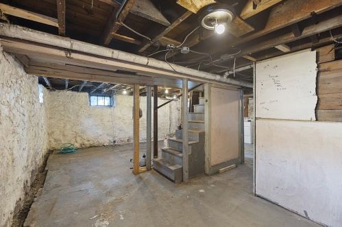 14 Frank St, Worcester MA 01604-1015 exterior