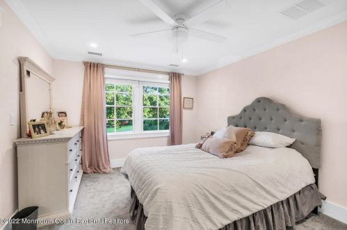 61 Winding Way, Little Silver NJ 07739-1720 exterior