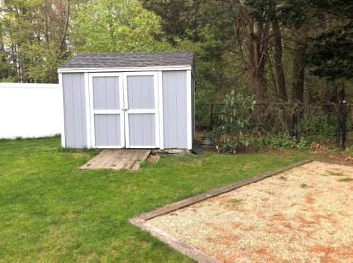 28 Highland Ave, West Bridgewater MA 02379-1118 exterior