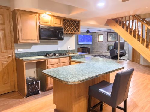 1240 131 Ct, Lemont IL exterior