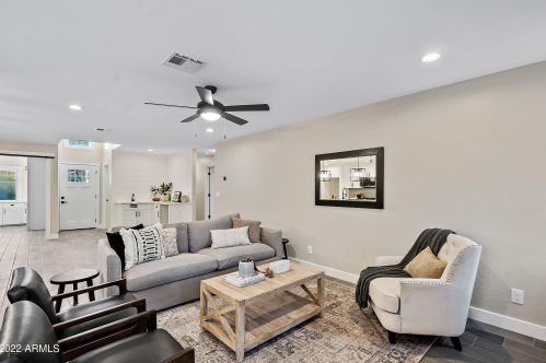 4225 34th Pl, Phoenix AZ  85018-4737 exterior