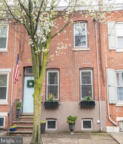 1140 Gerritt St, Philadelphia, PA 19147-5604