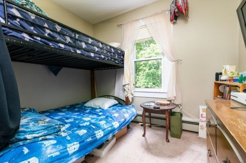 10 Carroll St, Weymouth MA 02189-1211 exterior