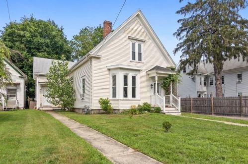 210 Pleasant St, Whitman, MA 02382-2149