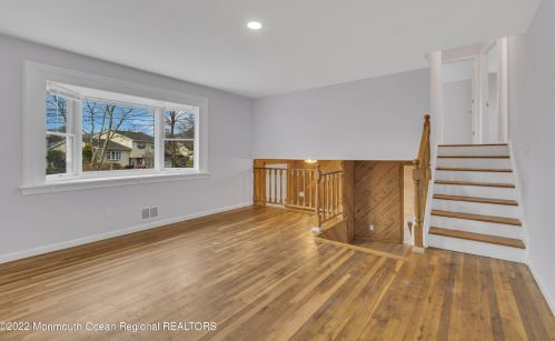 18 Oklahoma Dr, Jackson Twp NJ  08527-1502 exterior