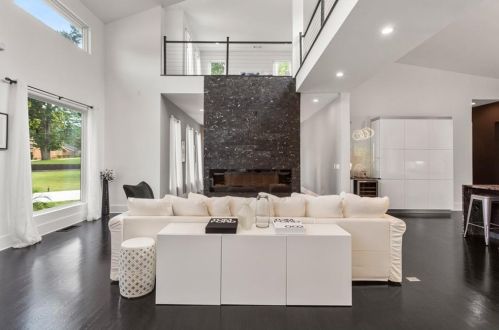 1756 Akin Dr, Atlanta GA 30345-3948 exterior