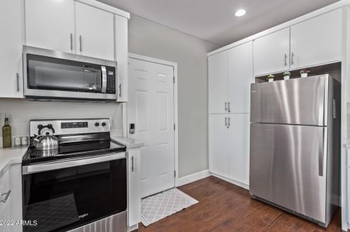 406 12th St, Phoenix AZ  85006-3405 exterior