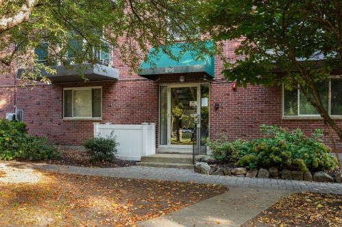 296 Commercial St, Braintree, MA 02184-3553