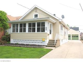 3325 Ralph Ave, Cleveland, OH 44109-5510