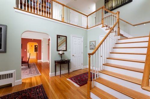 568 Furnace Brk Pkwy, Quincy MA 02169-2303 exterior