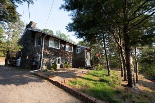 13 Jocelyn Ave, Plymouth, MA 02360-2723