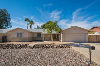 10422 44th St, Phoenix, AZ 85028-4136