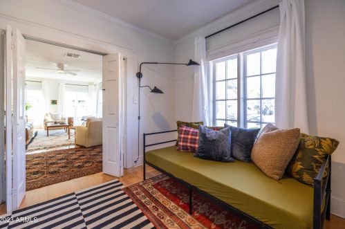 905 Coronado Rd, Phoenix AZ 85008-3931 exterior