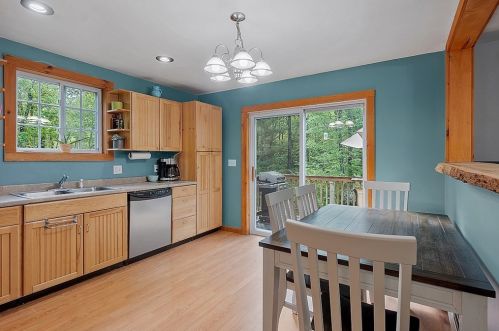 540 Royalston Rd, Royalston MA 01331-9401 exterior