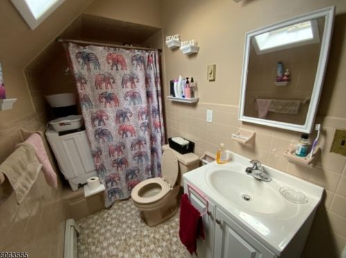 14 Oak St, Belleville NJ 07109-2659 exterior