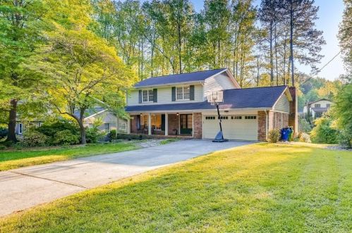 4918 Leeds Ct, Atlanta, GA 30338-5028