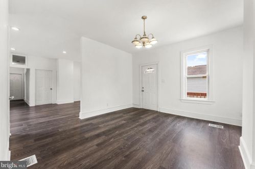 252 Greenwich Ave, West Deptford NJ  08066-2229 exterior