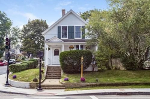 64 Samoset St, Plymouth, MA 02360-4547